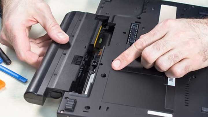 Có nên thay pin laptop khi sạc không lên phần trăm