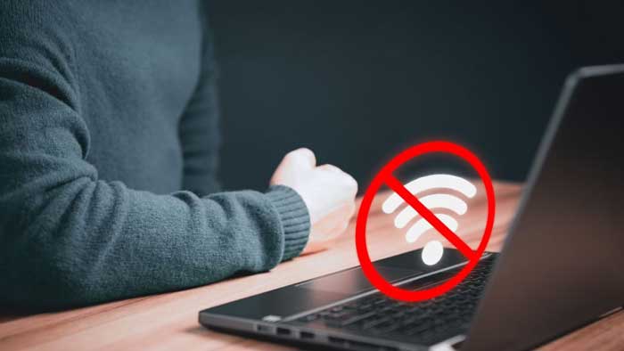 Laptop đang lưu mật khẩu hoặc cấu hình mạng cũ
