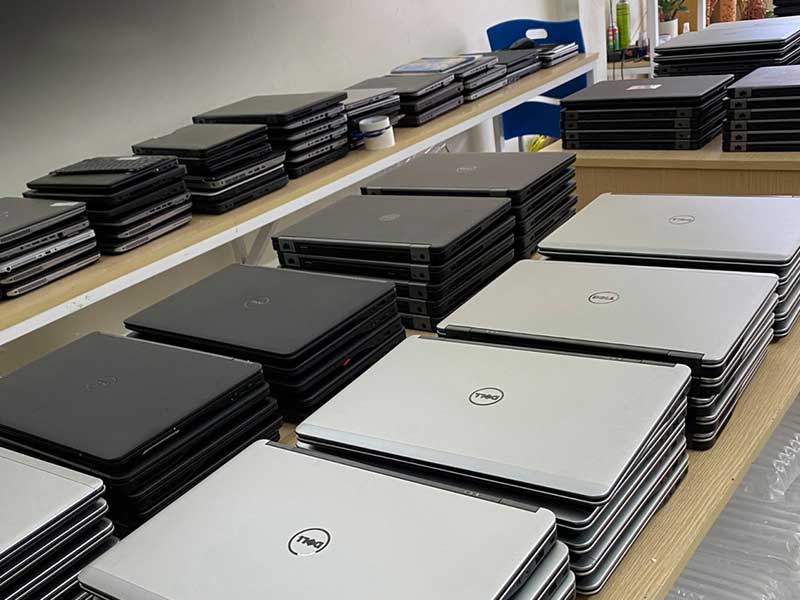 Những yếu tố ảnh hưởng đến giá thu mua laptop cũ